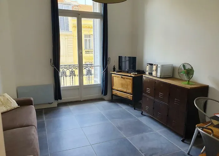 Astoria דירה מנטון